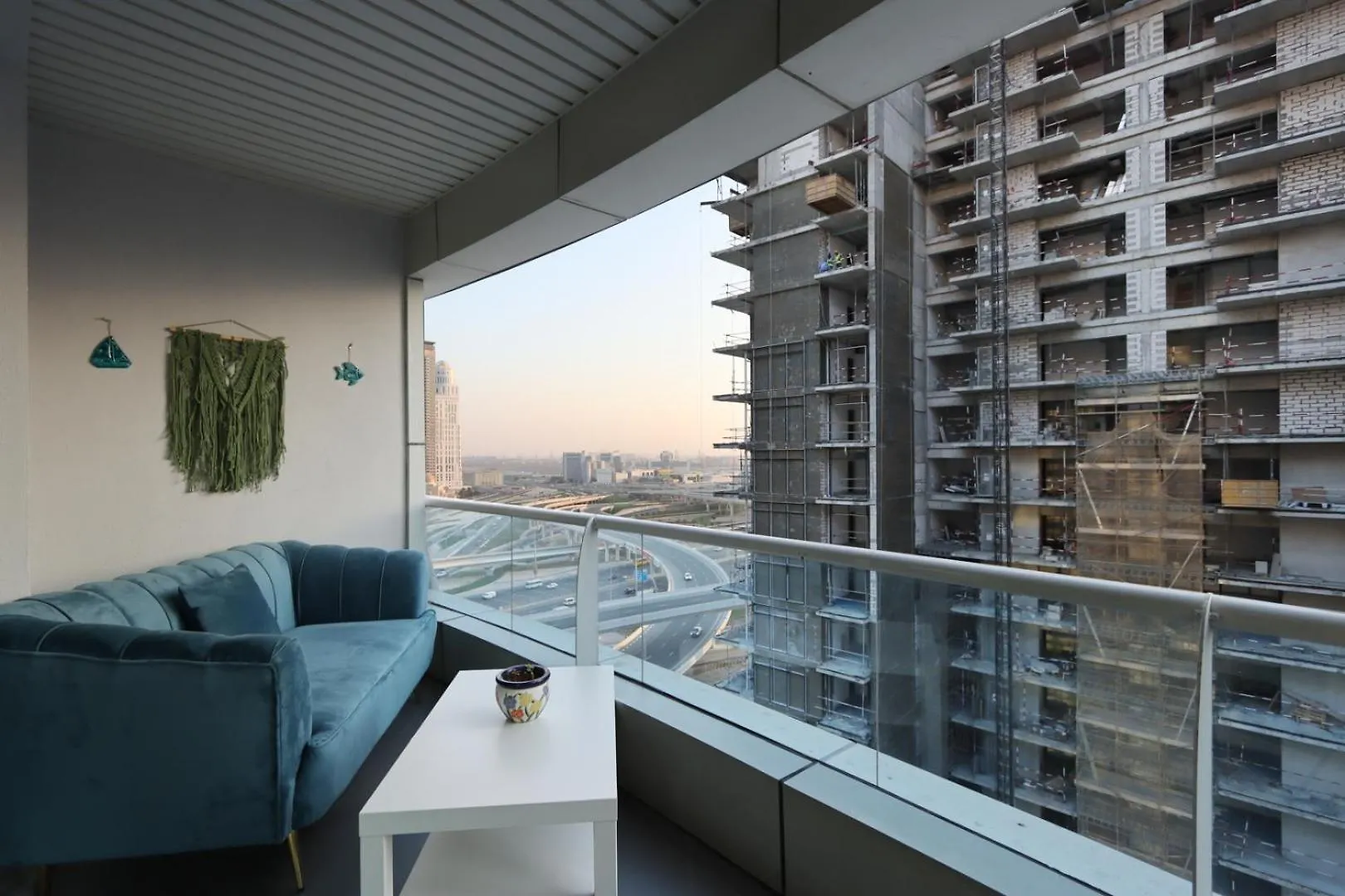 Apartment Livbnb - Casa Aruri,1B Marina Escape Near Metro, Mall And Promenade Dubai United Arab Emirates