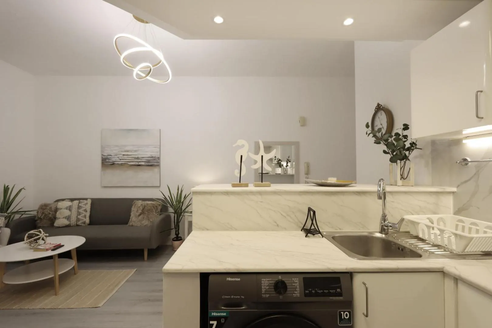 Livbnb - Casa Aruri,1B Marina Escape Near Metro, Mall And Promenade Dubai Apartment