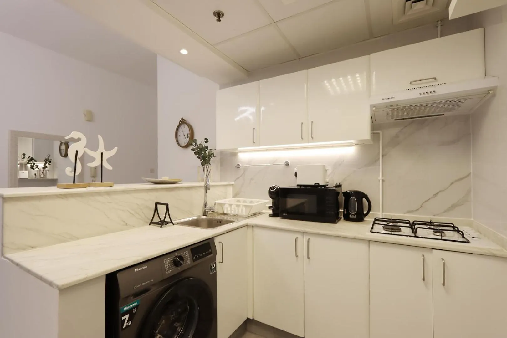 Livbnb - Casa Aruri,1B Marina Escape Near Metro, Mall And Promenade Dubai Apartment