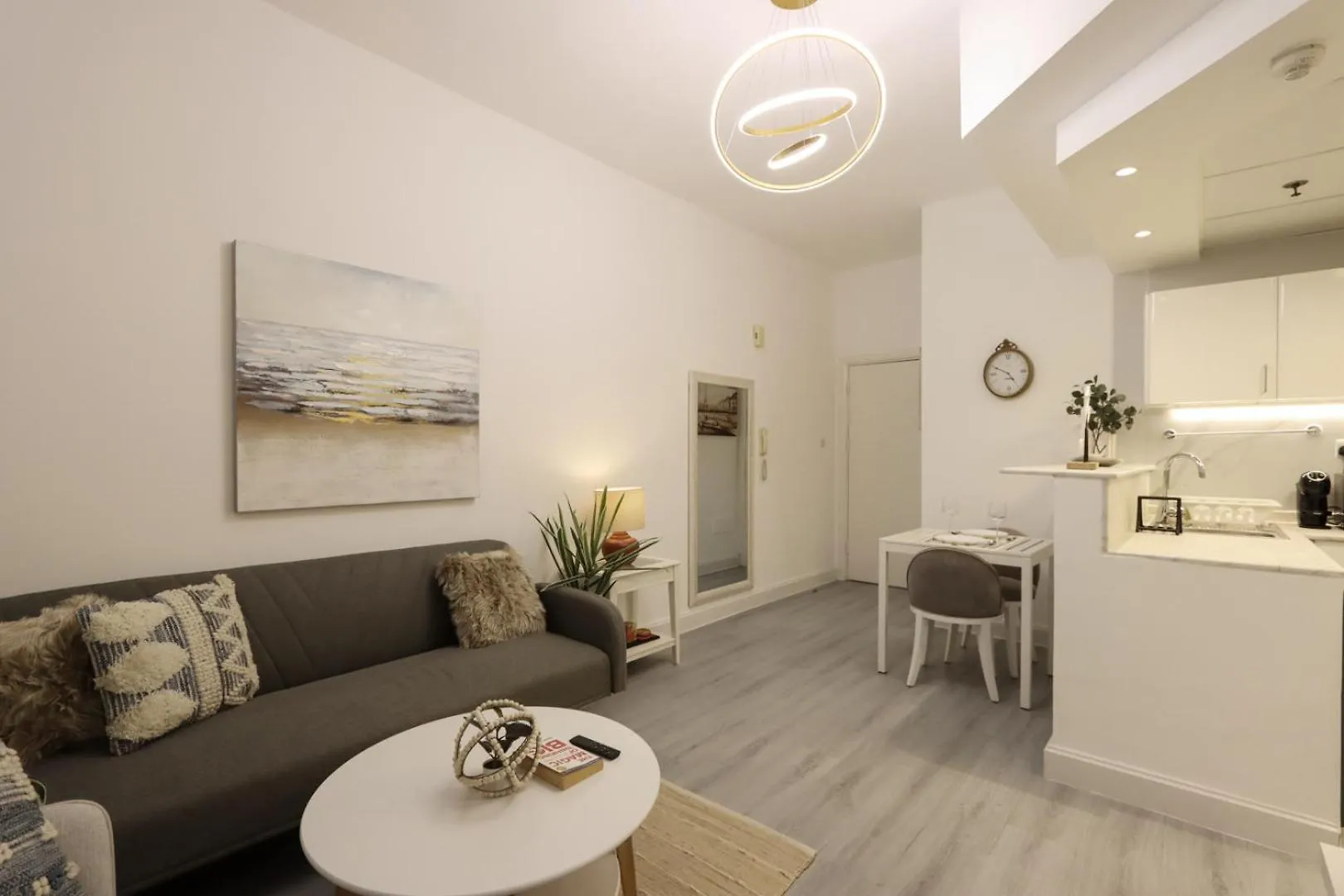 Livbnb - Casa Aruri,1B Marina Escape Near Metro, Mall And Promenade Dubai United Arab Emirates